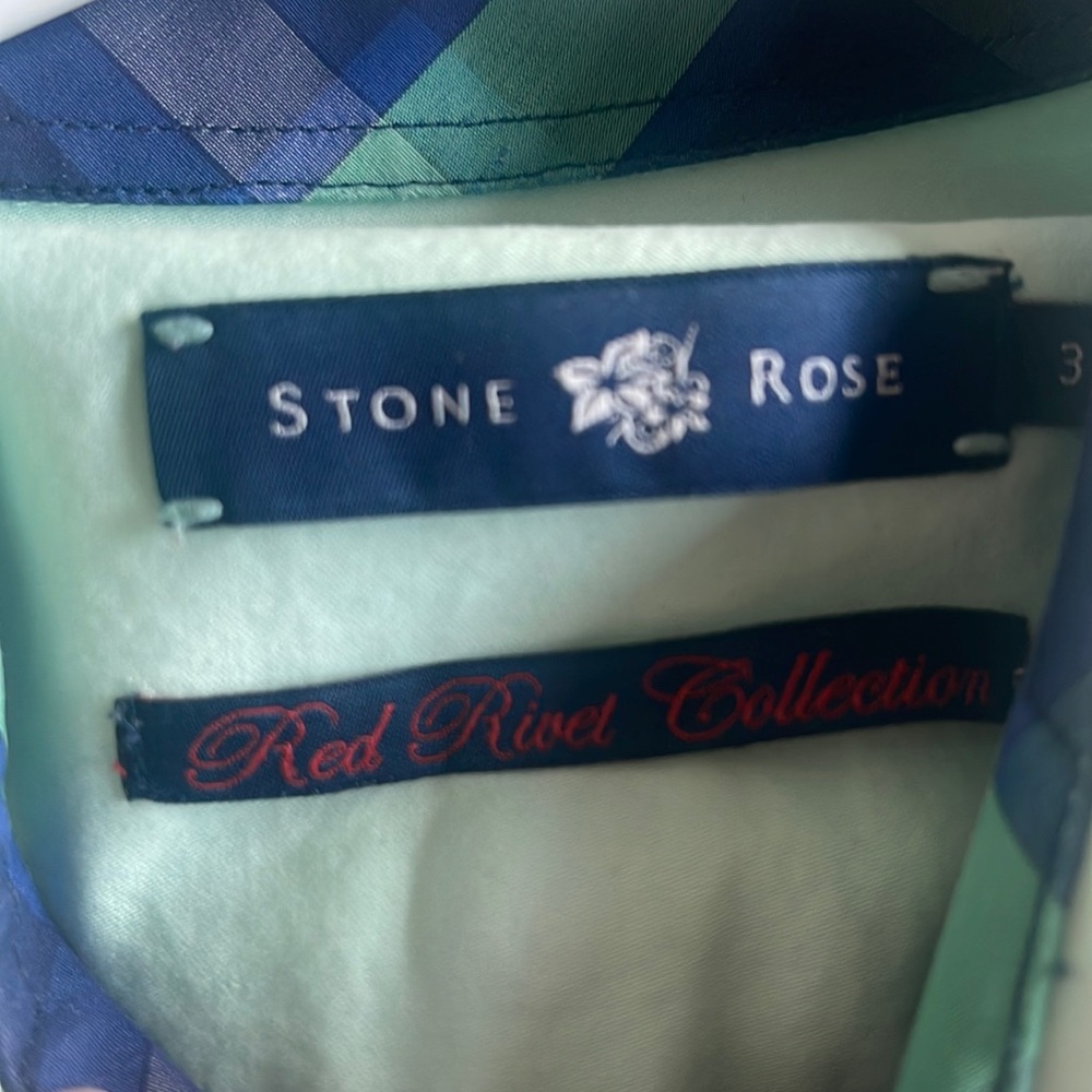 Stone rose green button down medium